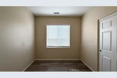 10258 Susan, Hesperia, CA 92345 - Photo 7