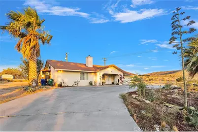 7685 Hilton, Yucca Valley, CA 92284 - Photo 3