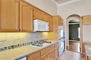 7091 Coriander, Oak Hills, CA 92344 - Photo 23