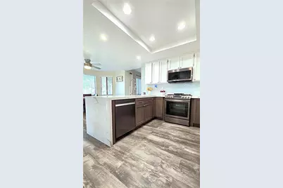 13930 Crow, Apple Valley, CA 92307 - Photo 11
