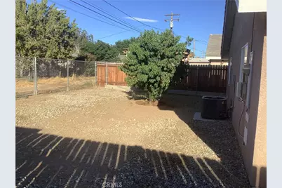 16493 Live Oak, Hesperia, CA 92345 - Photo 37