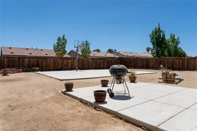 12395 Griffin, Victorville, CA 92395 - Photo 27