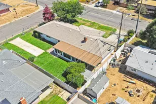 270 E 13th St, Beaumont, CA 92223 - Photo 35
