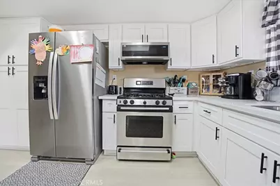 10911 Caribou Avenue, Apple Valley, CA 92308 - Photo 5