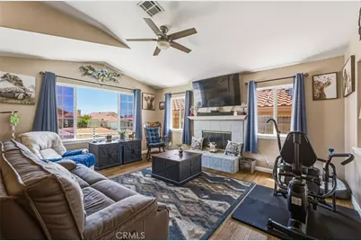 17608 Electra, Victorville, CA 92395 - Photo 5