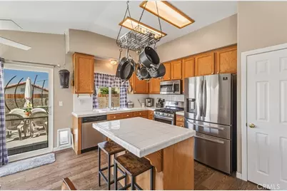 17608 Electra, Victorville, CA 92395 - Photo 11