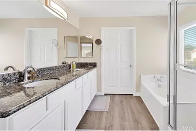 12388 Falena, Victorville, CA 92392 - Photo 27