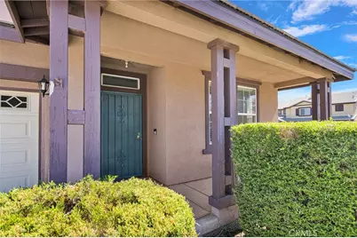 12388 Falena, Victorville, CA 92392 - Photo 5