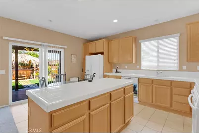 12352 Dandelion Way, Victorville, CA 92392 - Photo 19