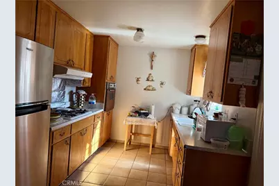 16353 Pine Street, Hesperia, CA 92345 - Photo 5