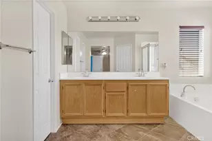 12973 Newport, Hesperia, CA 92344 - Photo 31