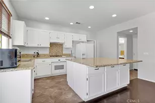 12973 Newport, Hesperia, CA 92344 - Photo 19