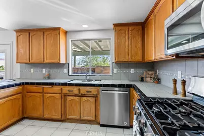 8039 Sherborn Avenue, Hesperia, CA 92345 - Photo 15