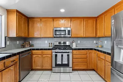 8039 Sherborn Avenue, Hesperia, CA 92345 - Photo 17