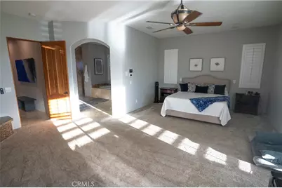 10230 Bellflower Street, Oak Hills, CA 92344 - Photo 21