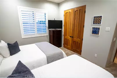 10230 Bellflower Street, Oak Hills, CA 92344 - Photo 31