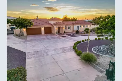 10230 Bellflower Street, Oak Hills, CA 92344 - Photo 5