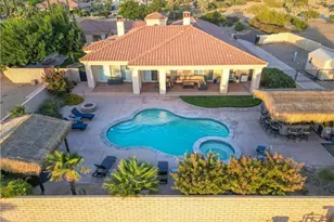 10230 Bellflower St, Oak Hills, CA 92344 - Photo 7