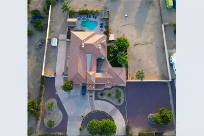 10230 Bellflower Street, Oak Hills, CA 92344 - Photo 47