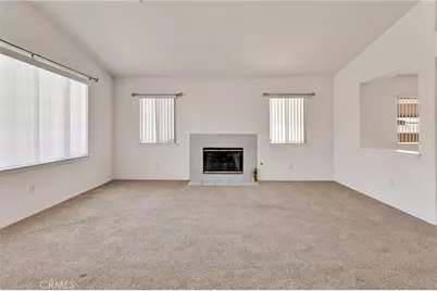 13455 Lakeside Drive, Victorville, CA 92395 - Photo 9