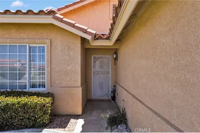 13455 Lakeside Drive, Victorville, CA 92395 - Photo 5