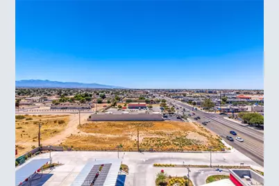 15335 Bear Valley, Hesperia, CA 92345 - Photo 13