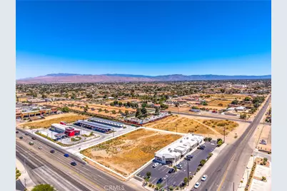15335 Bear Valley, Hesperia, CA 92345 - Photo 19