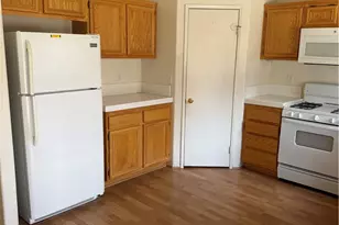 14699 Queen Valley, Victorville, CA 92394 - Photo 9