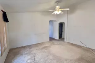 14699 Queen Valley, Victorville, CA 92394 - Photo 5