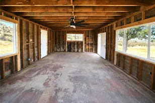 27127 Zuni Rd, Apple Valley, CA 92307 - Photo 9