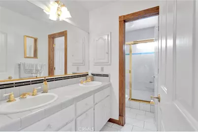18475 Trout, Victorville, CA 92395 - Photo 35