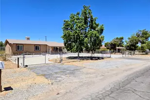 10790 Jamul Rd, Apple Valley, CA 92308 - Photo 35