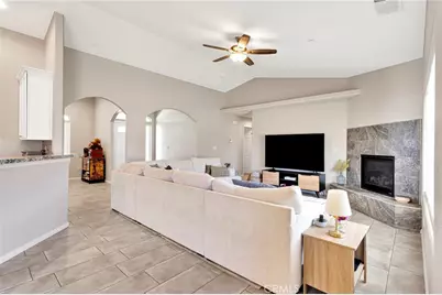 17889 Sycamore, Hesperia, CA 92345 - Photo 7