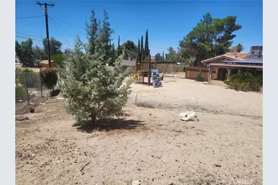 19235 Tonkawan, Apple Valley, CA 92307 - Photo 23