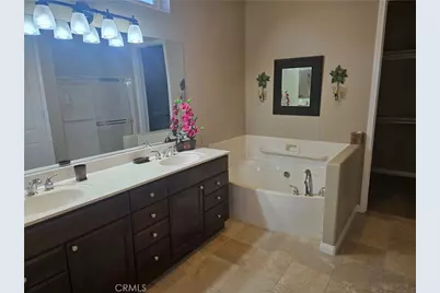 19371 Galloping Hill Road, Apple Valley, CA 92308 - Photo 11