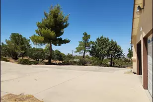 9425 Mountain, Pinon Hills, CA 92372 - Photo 43