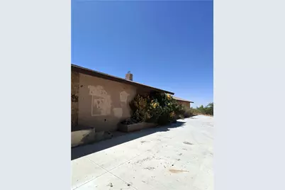 9640 Malpaso, Phelan, CA 92371 - Photo 1