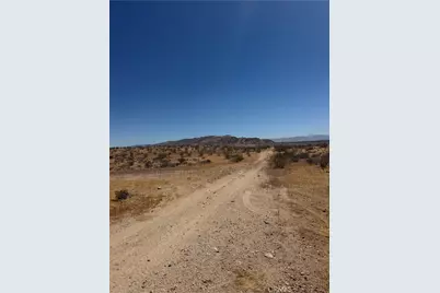 39 Leaping Lizard Lane, Apple Valley, CA 92307 - Photo 7