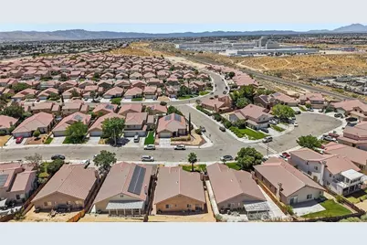 17560 Hudson, Victorville, CA 92395 - Photo 33