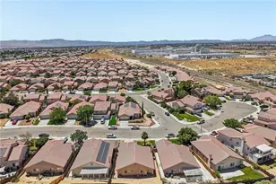 17560 Hudson, Victorville, CA 92395 - Photo 33