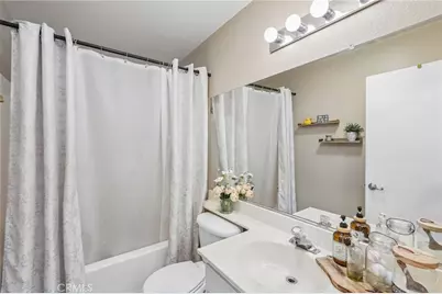 17560 Hudson, Victorville, CA 92395 - Photo 15