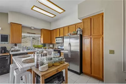 17560 Hudson, Victorville, CA 92395 - Photo 11