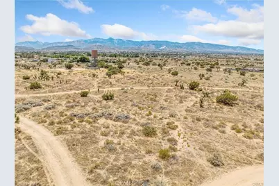 759 La Mirada, Phelan, CA 92371 - Photo 7