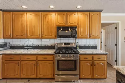 7732 Daisy, Oak Hills, CA 92344 - Photo 17