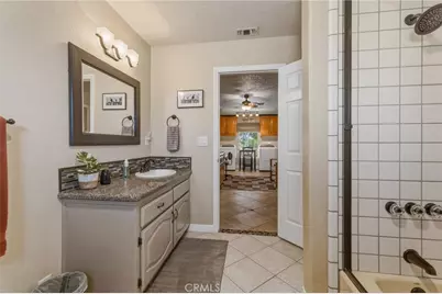 7732 Daisy, Oak Hills, CA 92344 - Photo 43