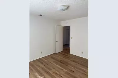 15845 Tokay, Victorville, CA 92395 - Photo 17