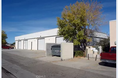 15329 Bonanza #B, C & D, Victorville, CA 92392 - Photo 3