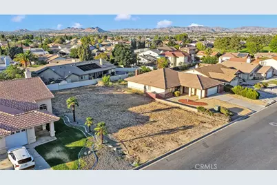17780 Pebble Beach Drive, Victorville, CA 92395 - Photo 5