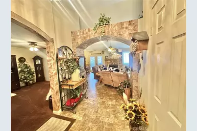 22122 Goshute, Apple Valley, CA 92307 - Photo 5