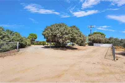 7824 Columbine, Oak Hills, CA 92344 - Photo 47